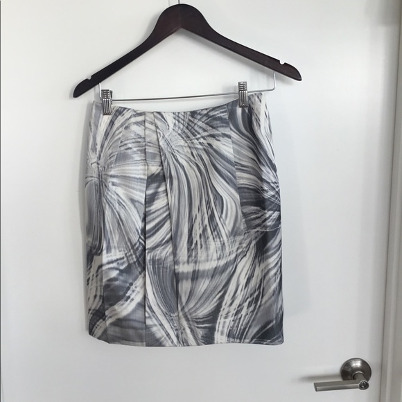 Lida Baday   Gray / Crean Mini Skirt Size 2 $50 - Picture 6 of 11